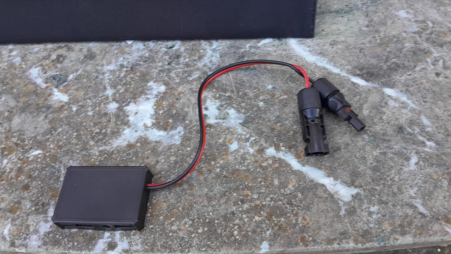 Garosa Convertisseur panneau solaire USB avec ports USB-C et DC